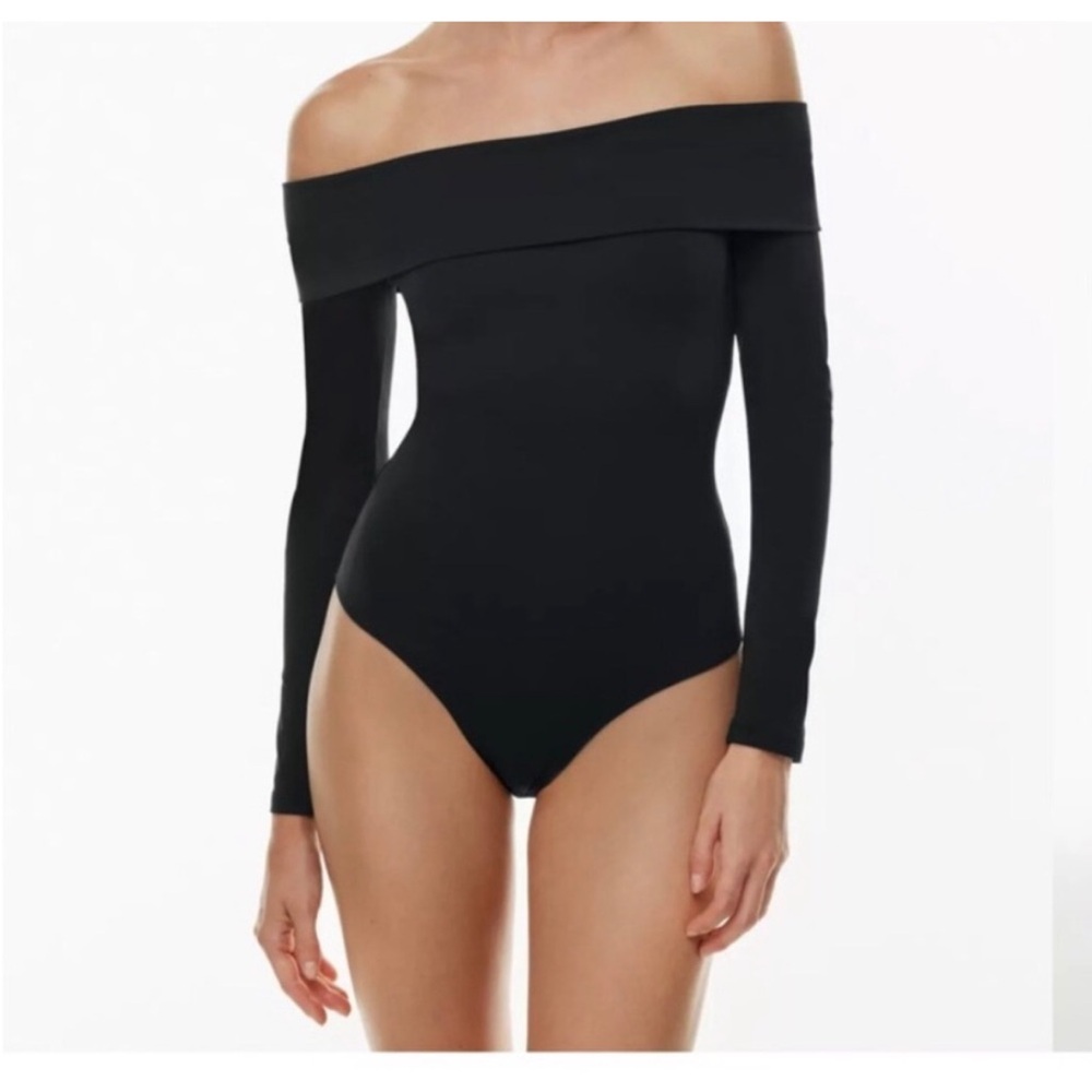 NWOT ARITZIA Contour Bodysuit